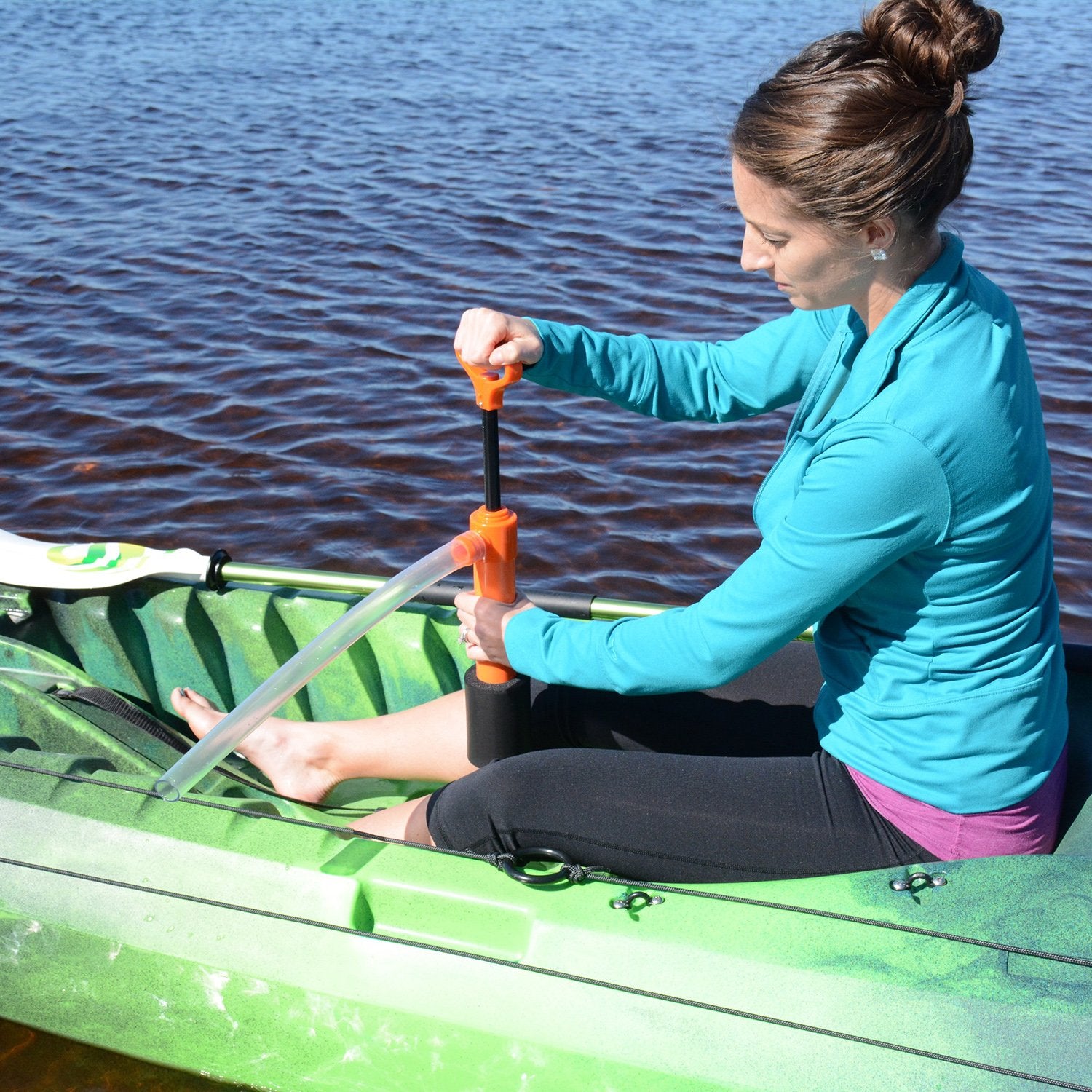 Manual Hand Bilge Pumpimg watere out of kayak